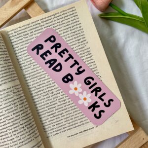 pretty girls read books