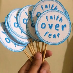 customised toppers